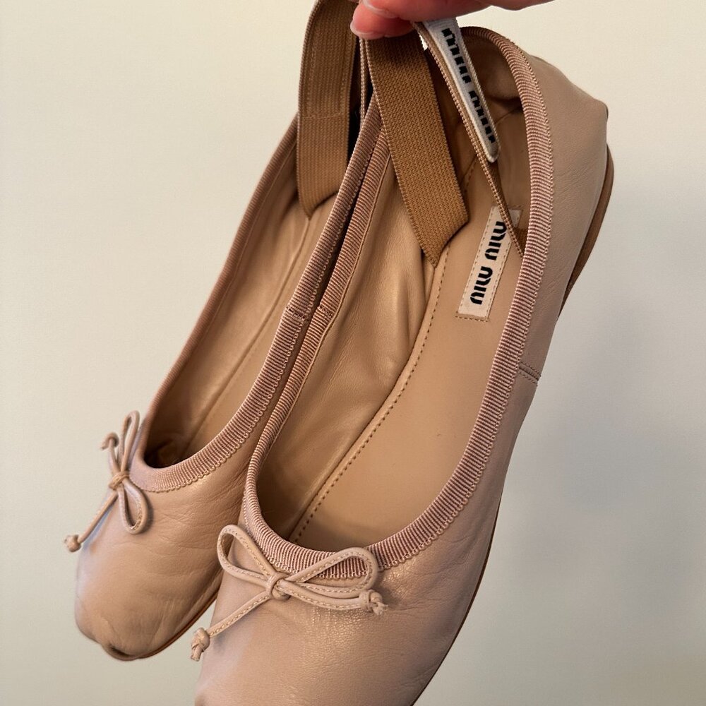 NWT Miu Miu Leather Ballerina Flats 37.5